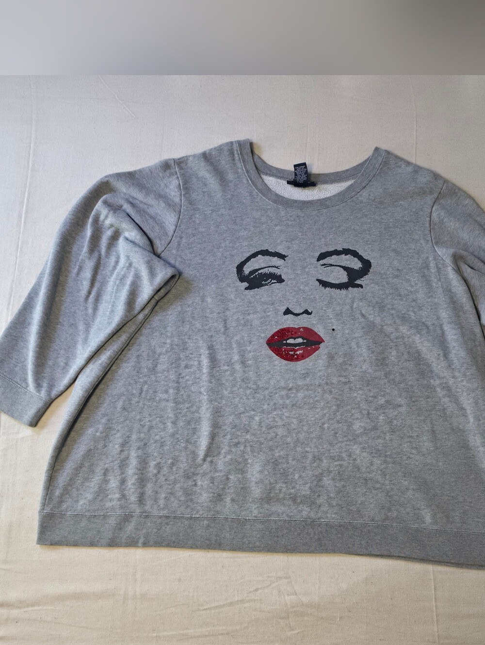 Venezia Jeans Face Graphic Sweatshirt Gray Pullover Women's Size 26/28
